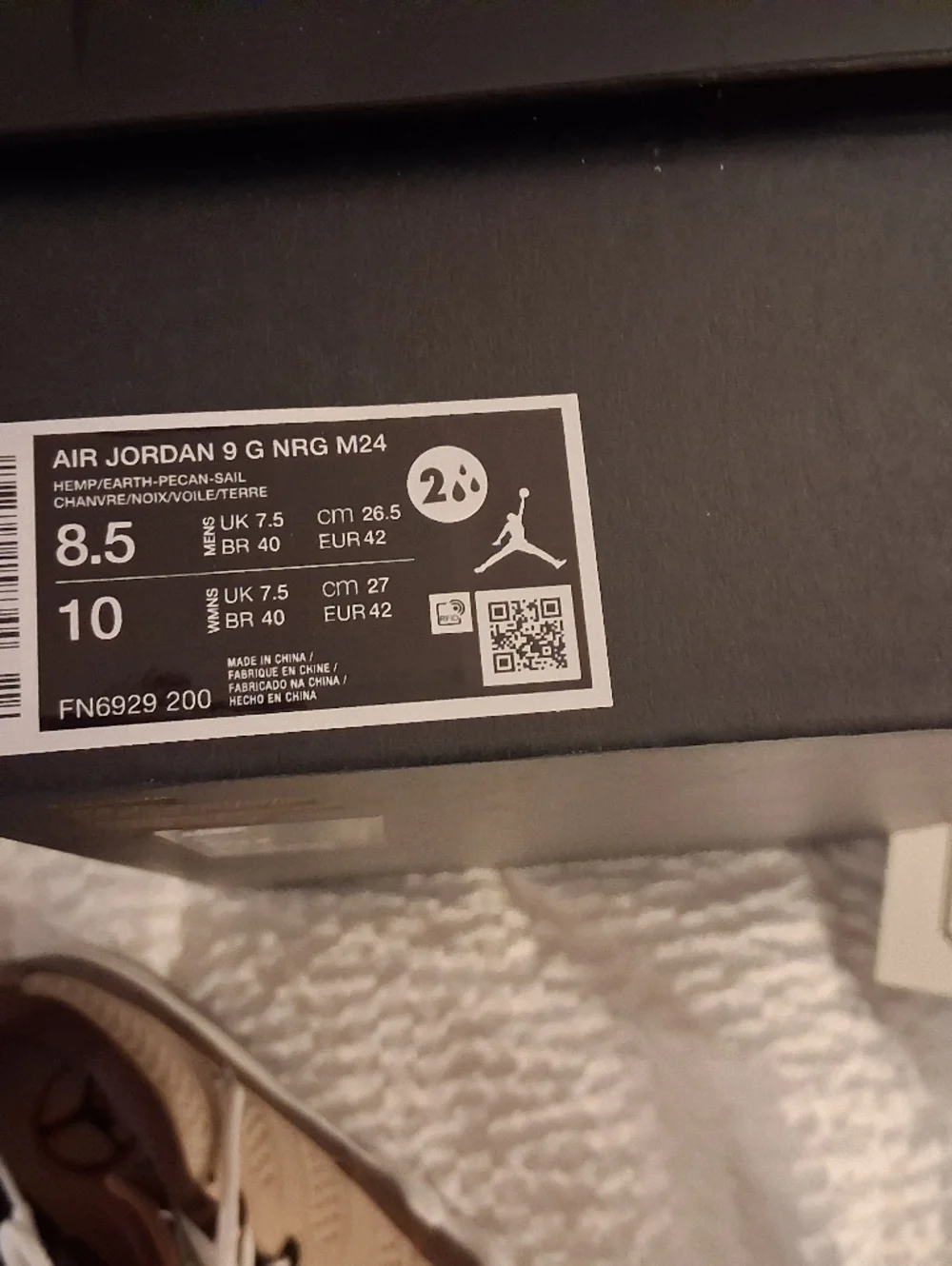 Jordan Men’s Low-Top Golf Cleats- Beige and Brown